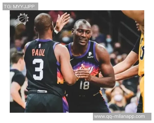 怀特末节爆发砍下14分全场贡献16分5板7助3断1帽正负值高达14