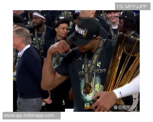 字母哥效力雄鹿十三年忠诚不渝现役球员时长仅次库里和追梦